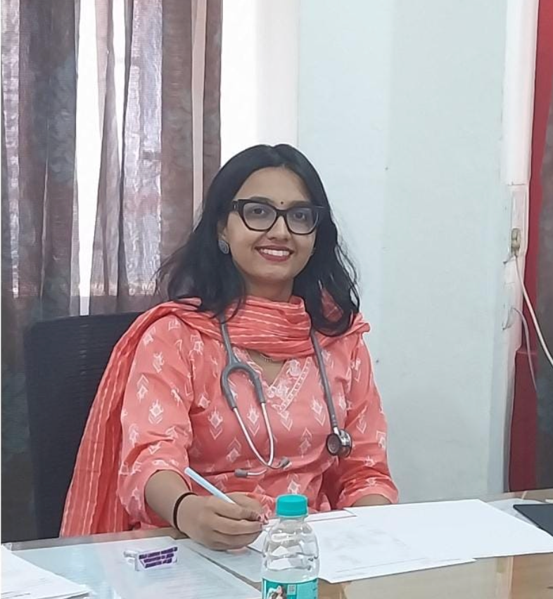 Dr. Himanshi Shrimali Ojha in clinic